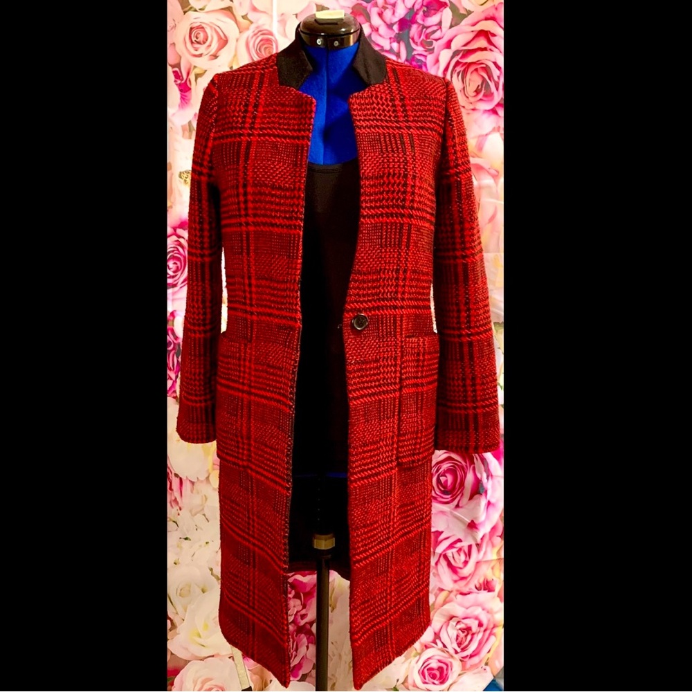 Red Coat - Picture 2 of 7